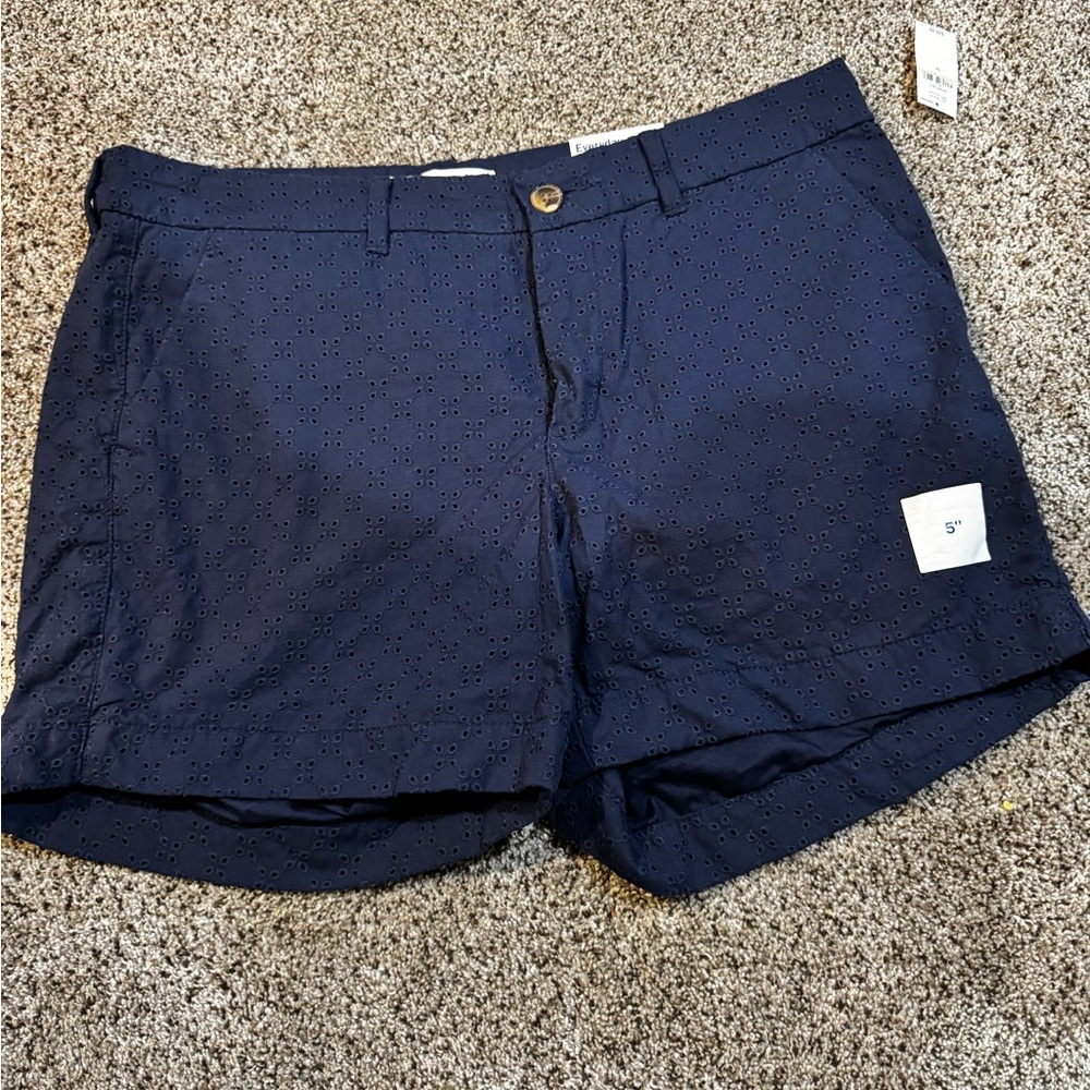Old Navy Women's Navy Eyelet Bermudas